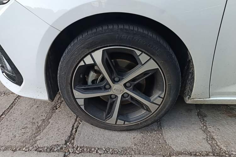 Used Geely Auto Emgrand L 2022 1.4T CVT Flagship Edition Left Front Wheel Hub