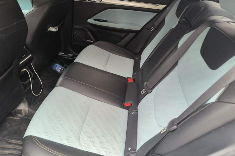 Used Geely Auto Emgrand L 2022 1.4T CVT Ultimate Model Left Rear Seat