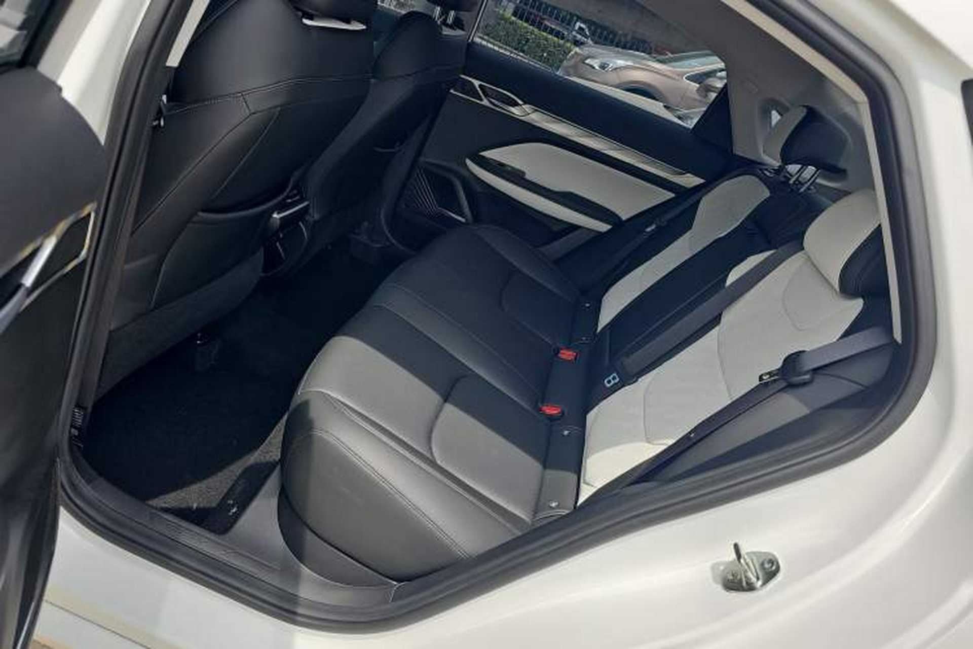 Used Geely Auto Emgrand L 2022 1.4T CVT Flagship Edition Left Rear Seat