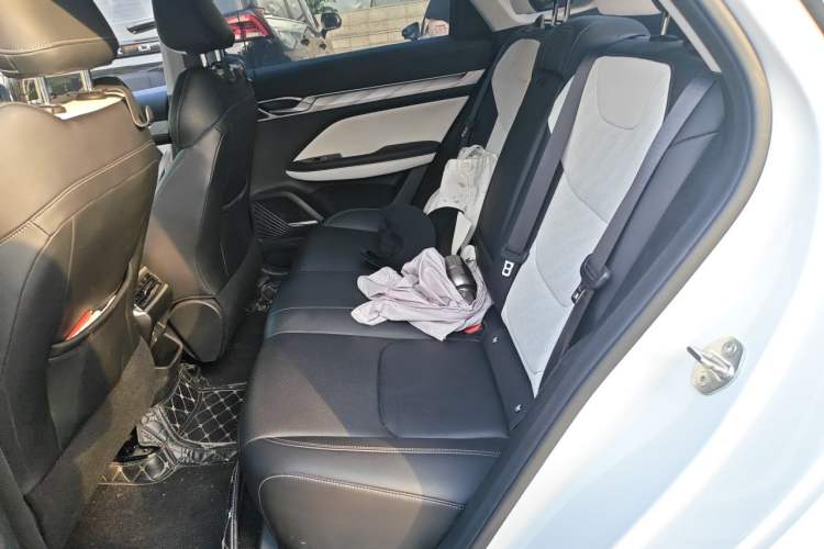 Used Geely Auto Emgrand L 2022 1.4T CVT Flagship Edition Left Rear Seat