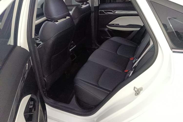 Used Geely Auto Emgrand L 2022 1.4T CVT Flagship Edition Left Rear Seat