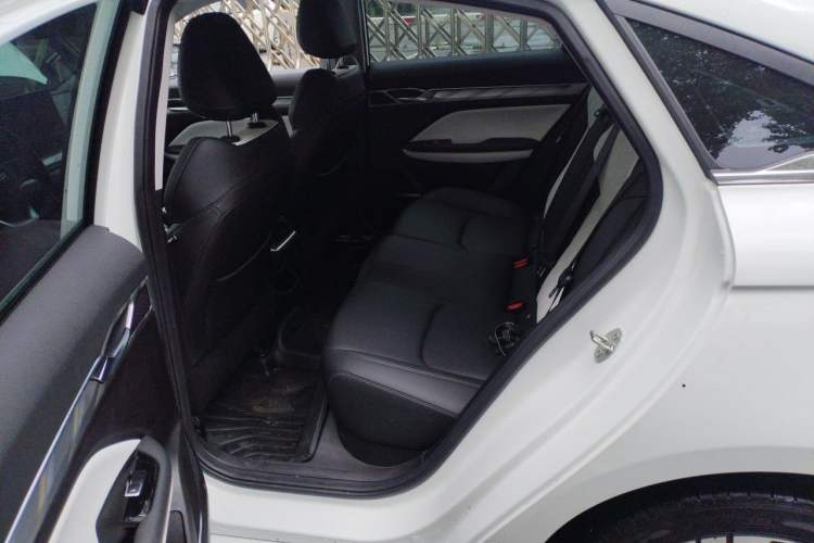 Used Geely Auto Emgrand L 2022 1.4T CVT Flagship Edition Left Rear Seat