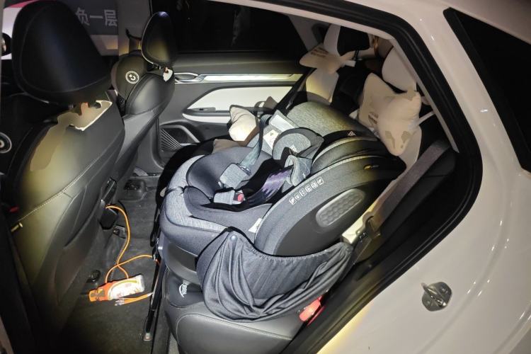 Used Geely Auto Emgrand L 2022 1.4T CVT Flagship Edition Left Rear Seat
