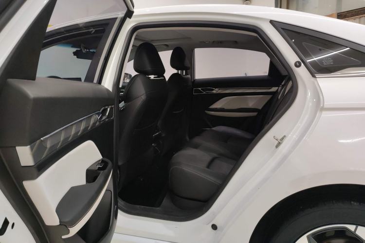 Used Geely Auto Emgrand L 2022 1.4T CVT Flagship Edition Left Rear Seat
