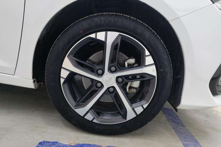 Used Geely Auto Emgrand L 2022 1.4T CVT Ultimate Model Left Rear Wheel Hub