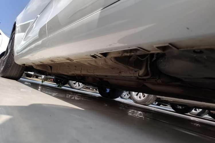 Used Geely Auto Emgrand L 2022 1.4T CVT Flagship Edition Left Side Sill