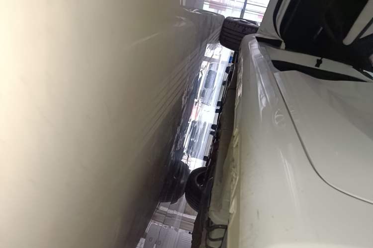 Used Geely Auto Emgrand L 2022 1.4T CVT Flagship Edition Left Side Sill