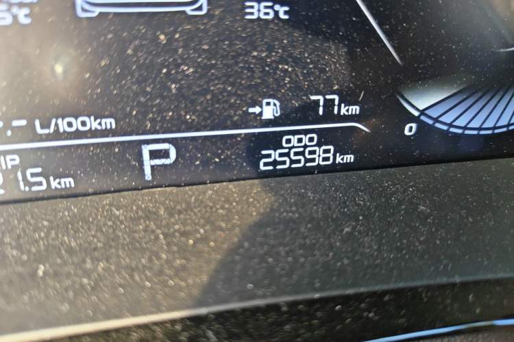 Used Geely Auto Emgrand L 2022 1.4T CVT Flagship Edition Odometer Close Up