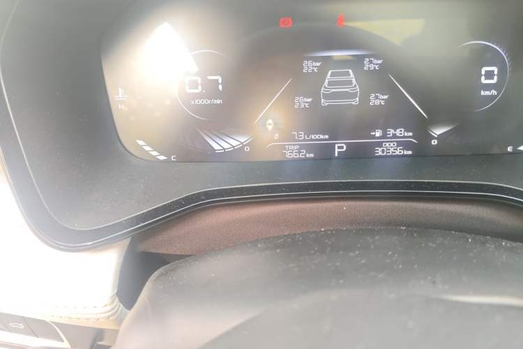Used Geely Auto Emgrand L 2022 1.4T CVT Flagship Edition Odometer Close Up