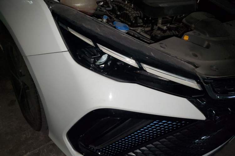 Used Geely Auto Emgrand L 2022 1.4T CVT Flagship Edition Right Front Headlight
