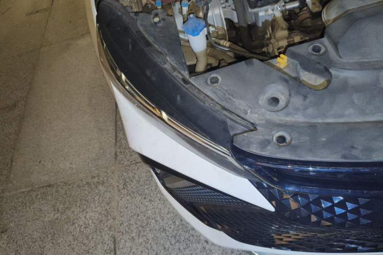 Used Geely Auto Emgrand L 2022 1.4T CVT Ultimate Model Right Front Headlight