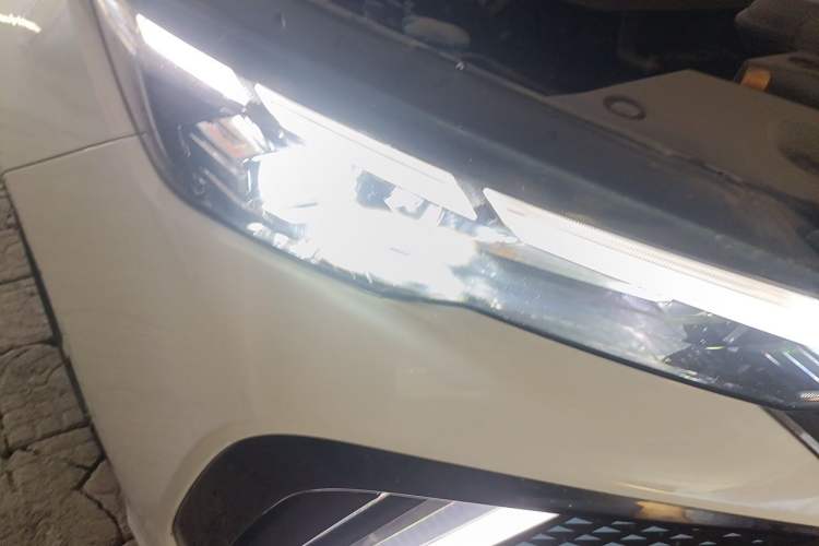 Used Geely Auto Emgrand L 2022 1.4T CVT Ultimate Model Right Front Headlight