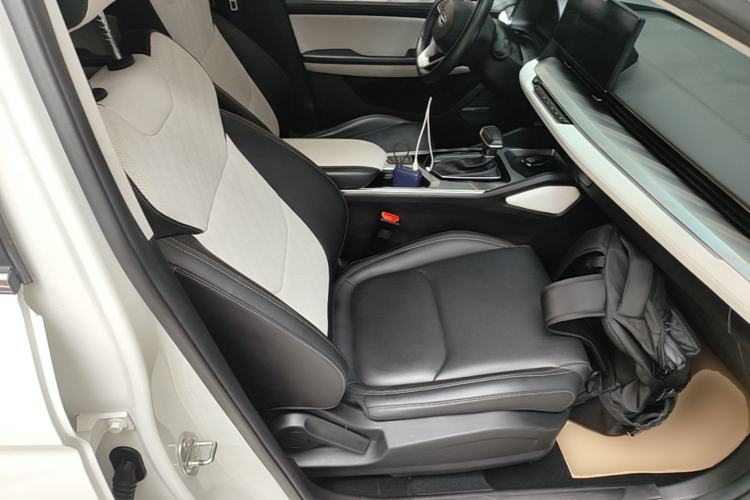 Used Geely Auto Emgrand L 2022 1.4T CVT Flagship Edition Right Front Seat