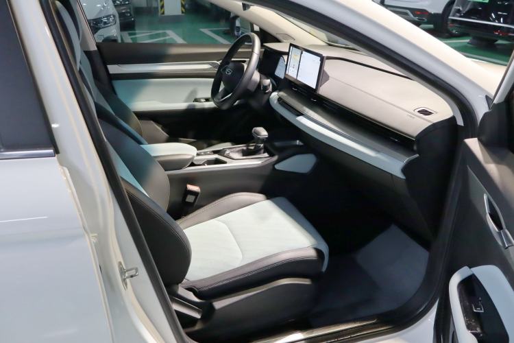 Used Geely Auto Emgrand L 2022 1.4T CVT Ultimate Model Right Front Seat