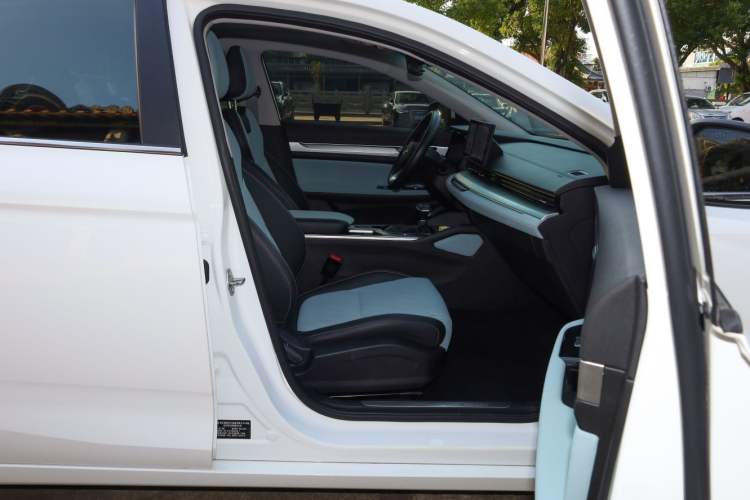 Used Geely Auto Emgrand L 2022 1.4T CVT Ultimate Model Right Front Seat