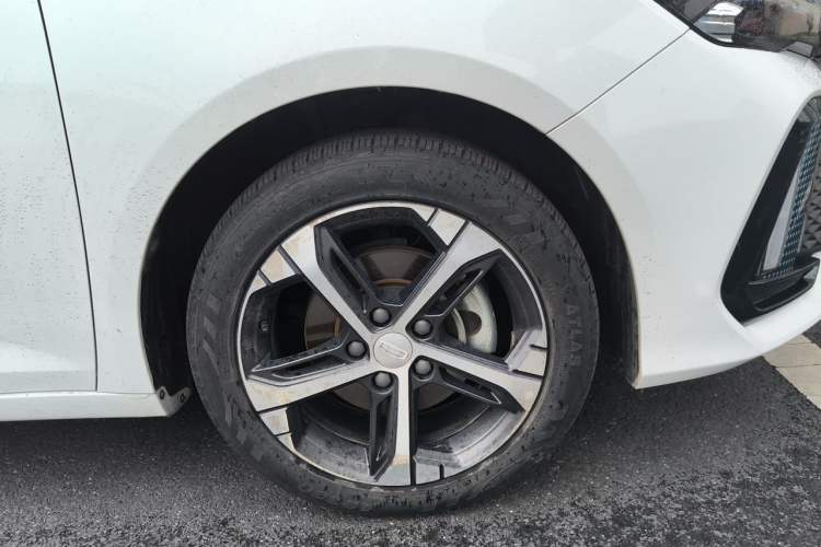 Used Geely Auto Emgrand L 2022 1.4T CVT Flagship Edition Right Front Wheel Hub