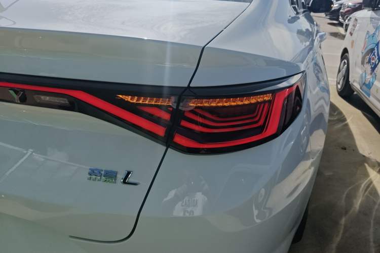 Used Geely Auto Emgrand L 2022 1.4T CVT Flagship Edition Right Rear Taillight