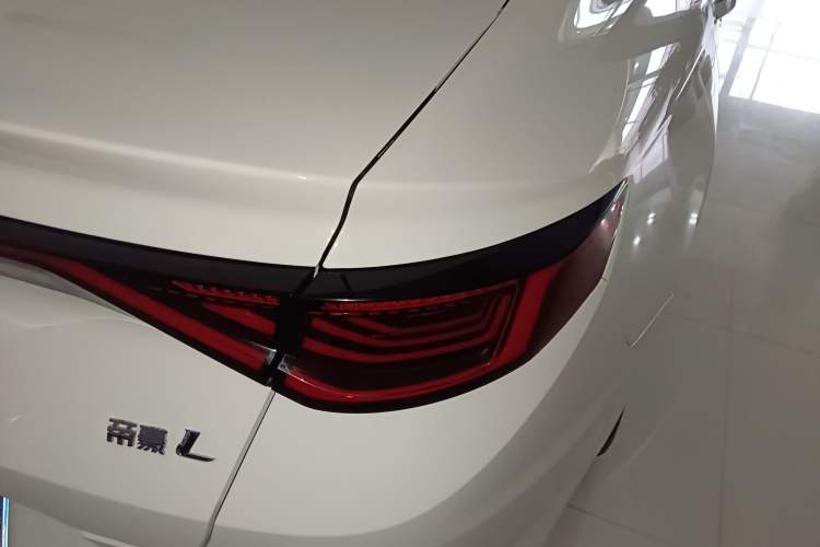 Used Geely Auto Emgrand L 2022 1.4T CVT Flagship Edition Right Rear Taillight