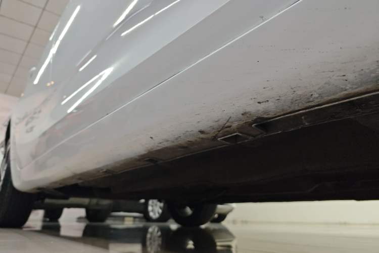 Used Geely Auto Emgrand L 2022 1.4T CVT Flagship Edition Right Side Sill