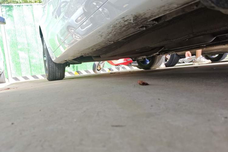 Used Geely Auto Emgrand L 2022 1.4T CVT Flagship Edition Right Side Sill