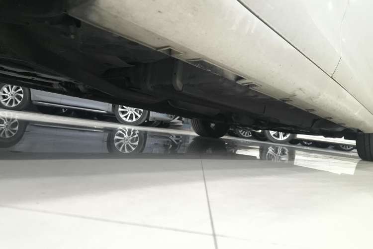 Used Geely Auto Emgrand L 2022 1.4T CVT Flagship Edition Right Side Sill