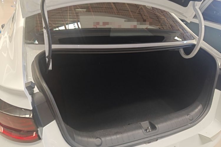 Used Geely Auto Emgrand L 2022 1.4T CVT Flagship Edition Trunk