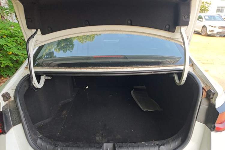 Used Geely Auto Emgrand L 2022 1.4T CVT Ultimate Model Trunk