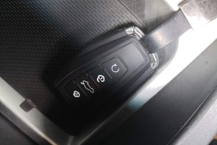 Used Geely Auto Emgrand L 2022 1.4T CVT Ultimate Model Vehicle Key
