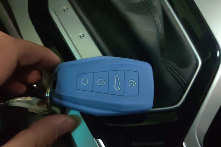 Used Geely Auto Emgrand L 2022 1.4T CVT Ultimate Model Vehicle Key