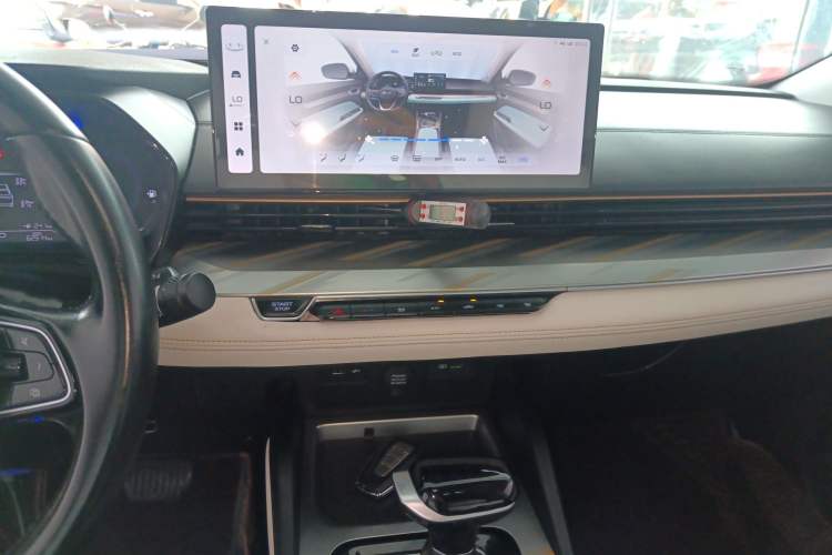 Used Geely Auto Emgrand L 2022 1.4T CVT Flagship Edition Audio And AC Panel