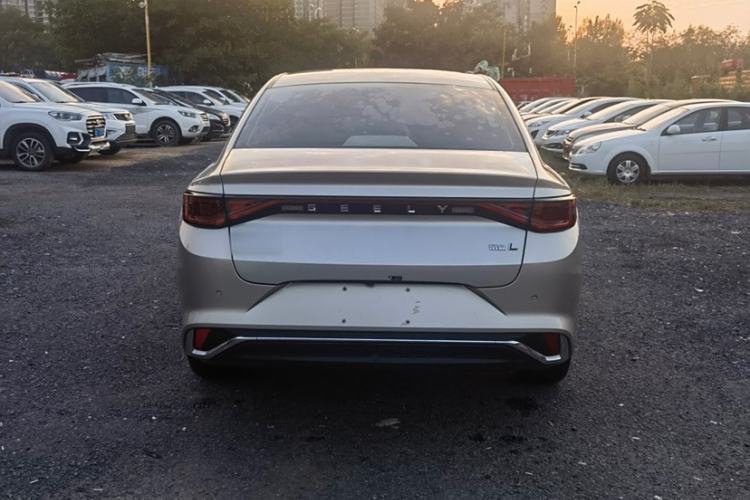 Used Geely Auto Emgrand L 2022 1.4T CVT Flagship Edition Exterior 4