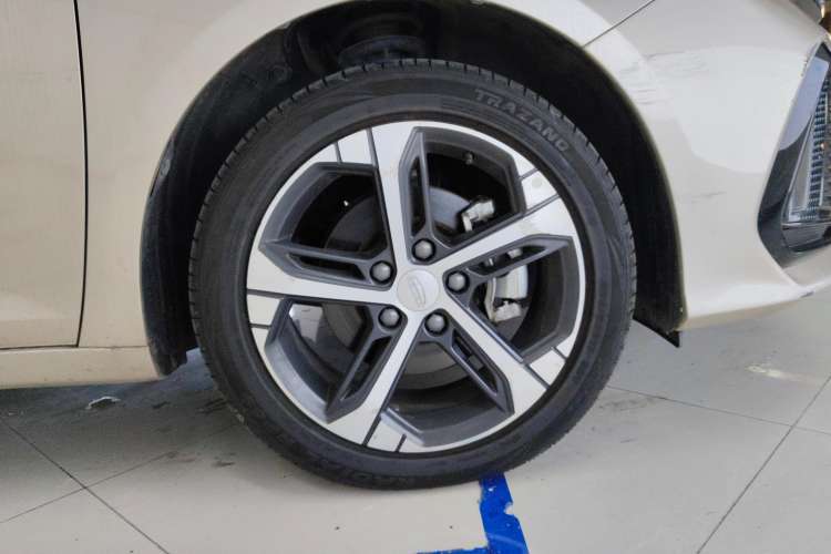 Used Geely Auto Emgrand L 2022 1.4T CVT Flagship Edition Left Front Wheel Hub