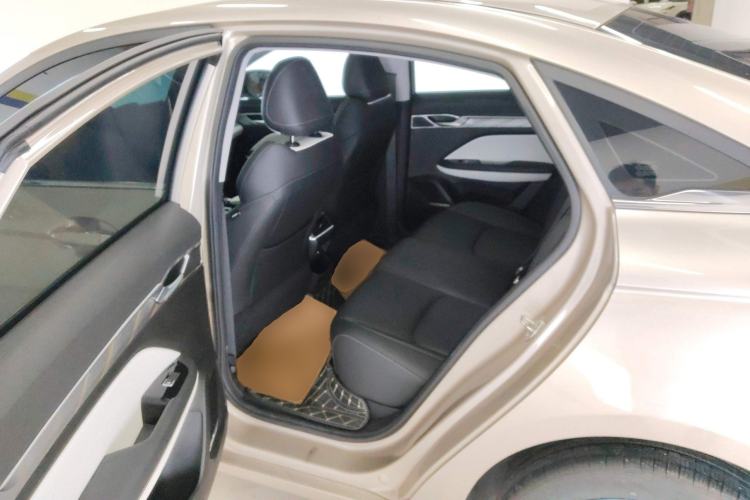 Used Geely Auto Emgrand L 2022 1.4T CVT Flagship Edition Left Rear Seat