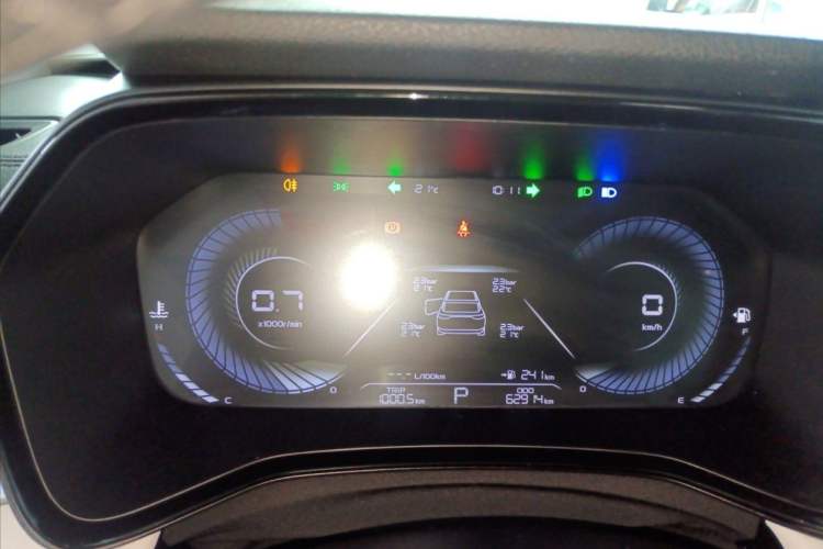 Used Geely Auto Emgrand L 2022 1.4T CVT Flagship Edition Odometer Close Up