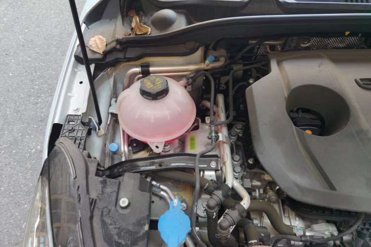 Used Geely Auto Emgrand L HiP 2022 1.5TD-DHT Pro 100KM Super Swift Engine Bay Right