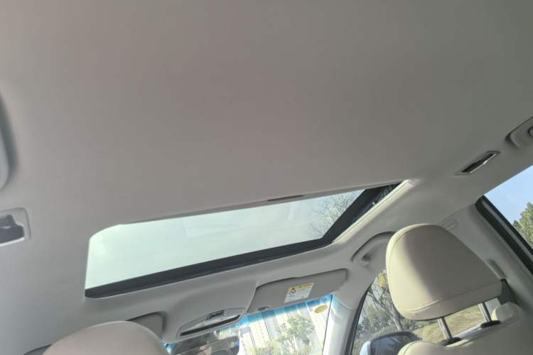Used Geely Auto Emgrand L HiP 2022 1.5TD-DHT Pro 100KM Super Rui Headliner