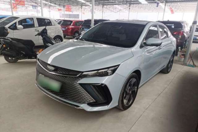 Ojetý Geely Auto Emgrand L HiP 2022 1.5TD-DHT Pro 100KM Super Rui