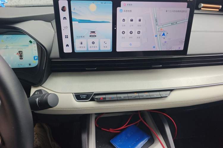Used Geely Auto Emgrand L HiP 2022 1.5TD-DHT Pro 100KM Super Swift Audio And AC Panel