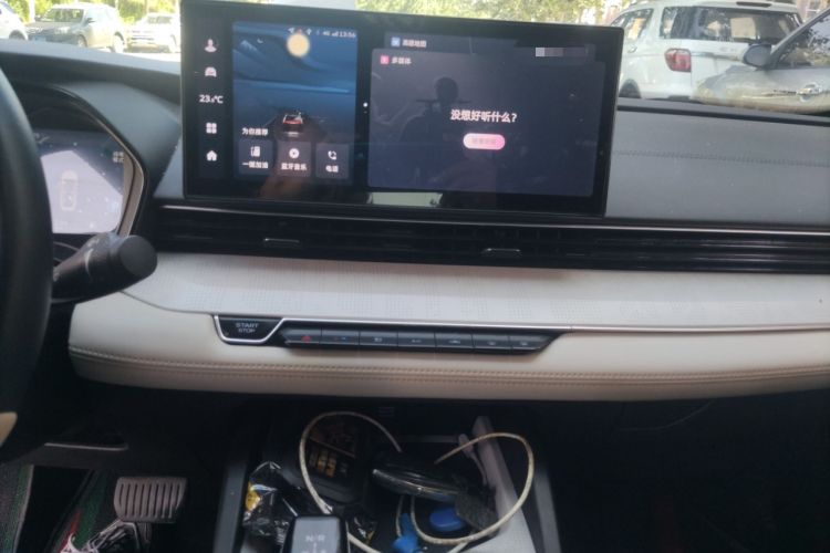 Used Geely Auto Emgrand L HiP 2022 1.5TD-DHT Pro 100KM Super Swift Audio And AC Panel