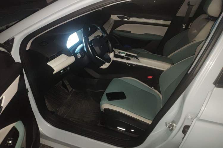 Used Geely Auto Emgrand L HiP 2022 1.5TD-DHT Pro 100KM Super Rui Driver Seat