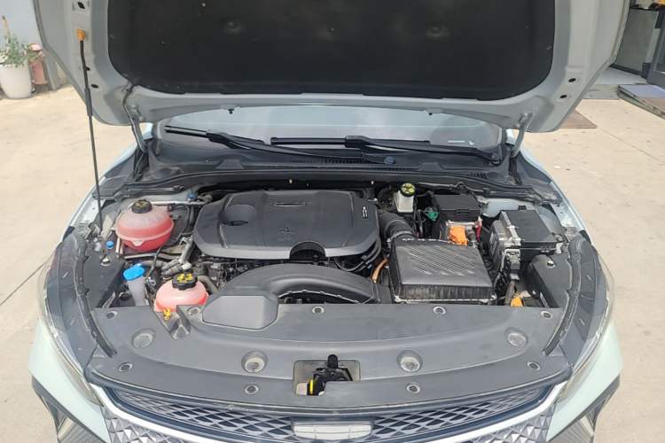 Used Geely Auto Emgrand L HiP 2022 1.5TD-DHT Pro 100KM Super Rui Engine Bay