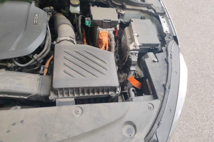 Used Geely Auto Emgrand L HiP 2022 1.5TD-DHT Pro 100KM Super Clean Engine Bay Left