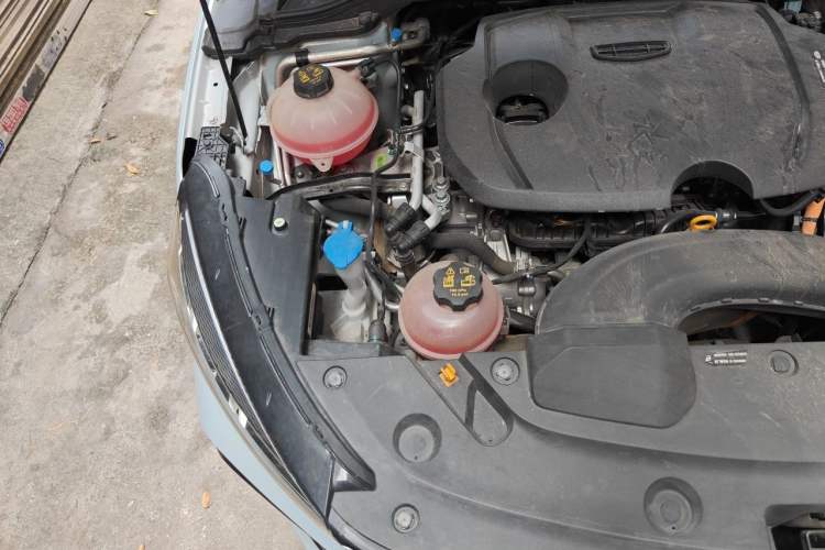 Used Geely Auto Emgrand L HiP 2022 1.5TD-DHT Pro 100KM Super Swift Engine Bay Right