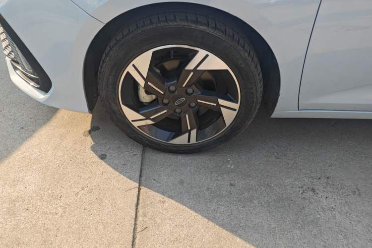 Used Geely Auto Emgrand L HiP 2022 1.5TD-DHT Pro 100KM Super Rui Exterior 7