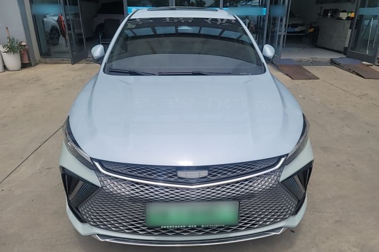 Used Geely Auto Emgrand L HiP 2022 1.5TD-DHT Pro 100KM Super Rui Front