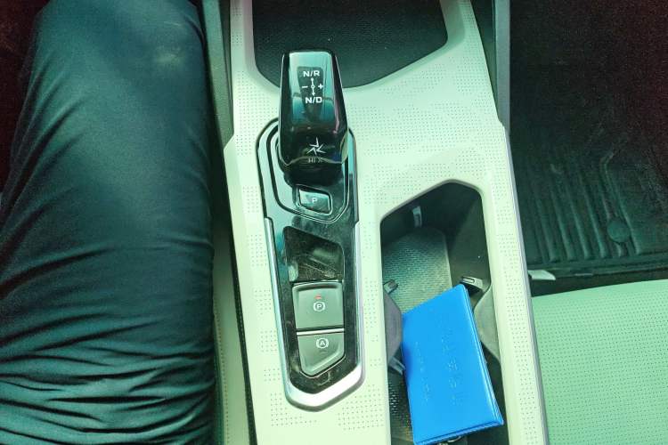 Used Geely Auto Emgrand L HiP 2022 1.5TD-DHT Pro 100KM Super Rui Gear Lever