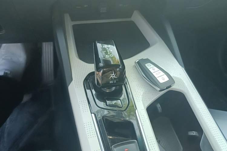 Used Geely Auto Emgrand L HiP 2022 1.5TD-DHT Pro 100KM Super Rui Gear Lever