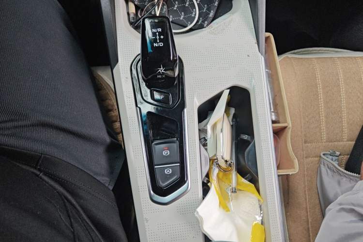 Used Geely Auto Emgrand L HiP 2022 1.5TD-DHT Pro 100KM Super Rui Gear Lever