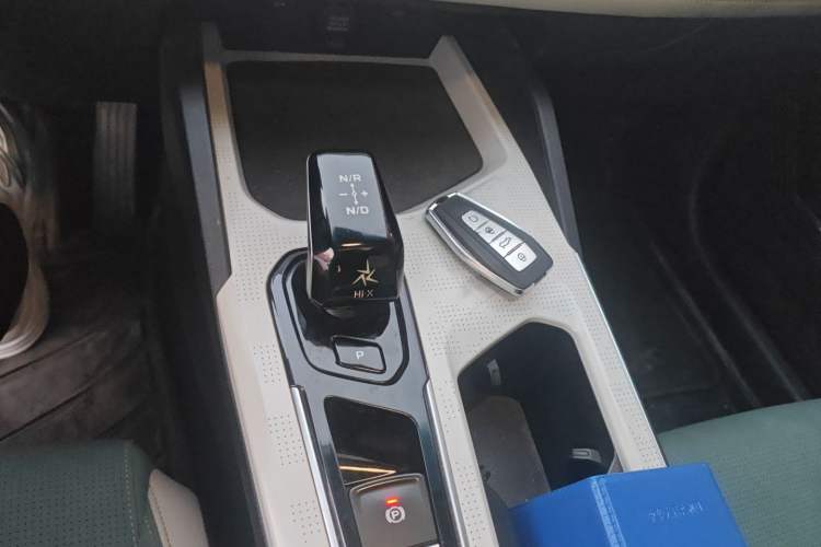 Used Geely Auto Emgrand L HiP 2022 1.5TD-DHT Pro 100KM Super Swift Gear Lever