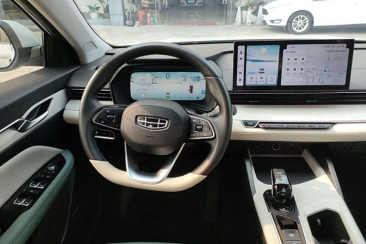 Used Geely Auto Emgrand L HiP 2022 1.5TD-DHT Pro 100KM Super Swift Interior 1